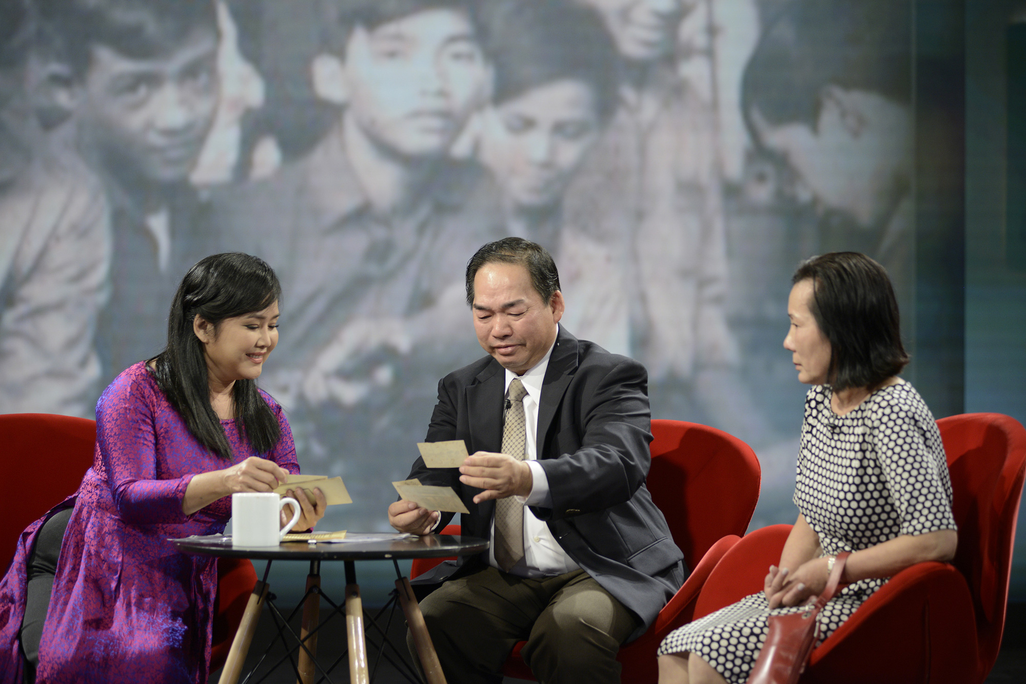 Như chưa hề có cuộc chia ly chia ly khán giả truyền hình - Ảnh 5. Như chưa hề có cuộc chia ly chia ly khán giả truyền hình - Ảnh 5.