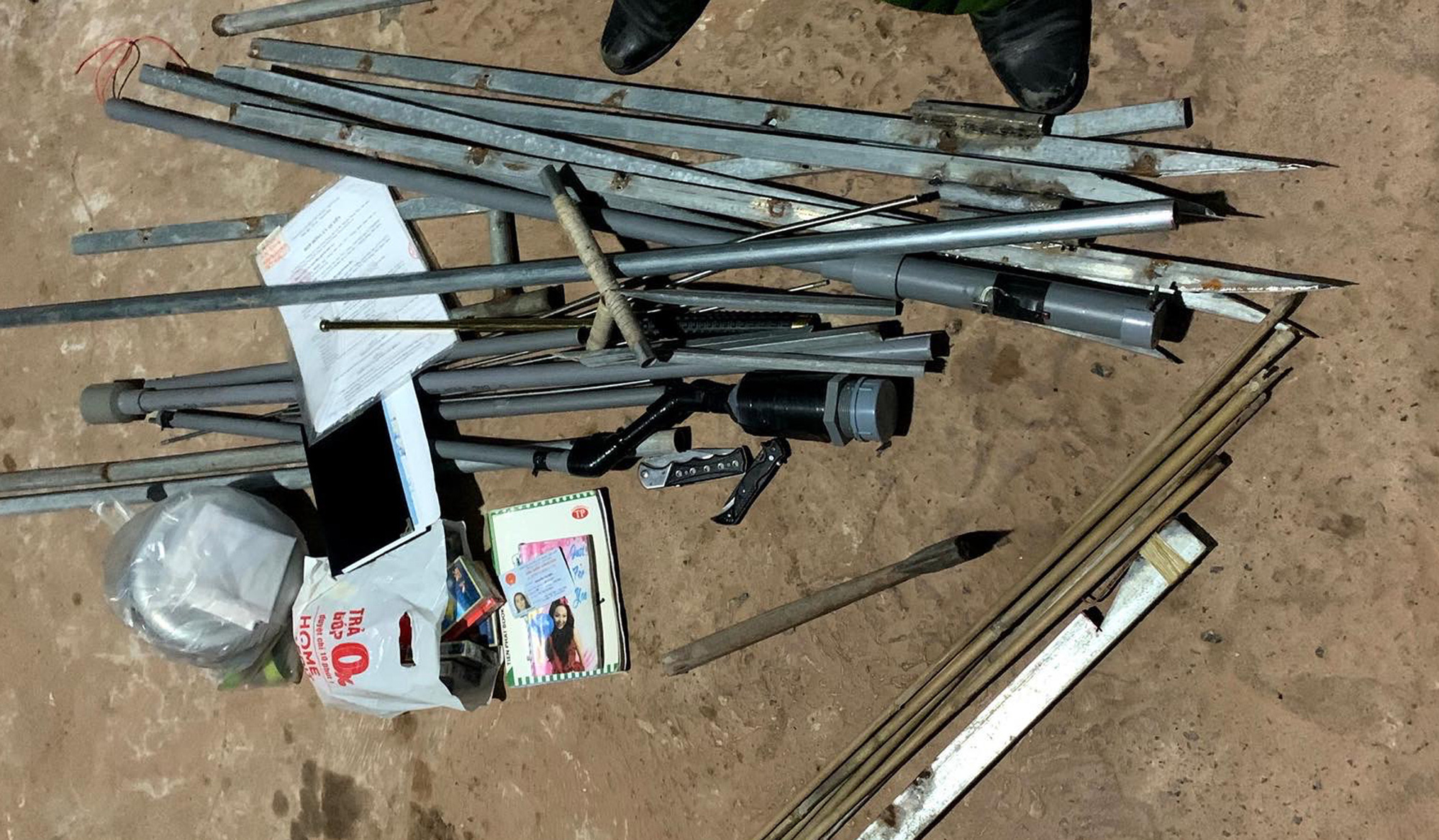 Đại ca giang hồ Phú Quốc Tèo Mỡ được thả tại tòa do mắc bệnh tâm thần - Ảnh 2. Đại ca giang hồ Phú Quốc Tèo Mỡ được thả tại tòa do mắc bệnh tâm thần - Ảnh 2.