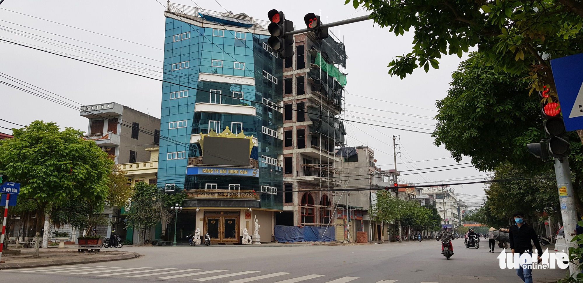 Truy tố vợ chồng Đường Nhuệ cùng đàn em đánh phụ xe ở Thái Bình - Ảnh 1. Truy tố vợ chồng Đường Nhuệ cùng đàn em đánh phụ xe ở Thái Bình - Ảnh 1.