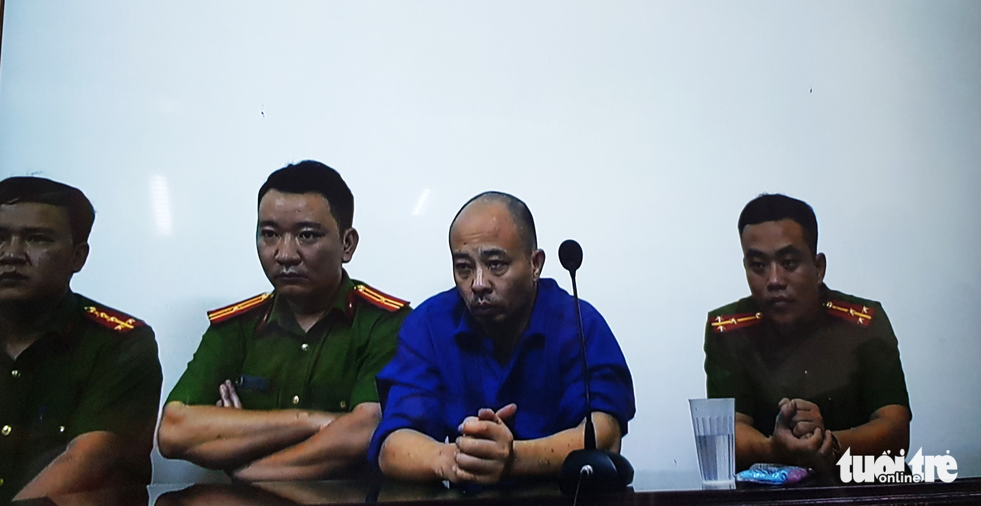 Truy tố vợ chồng Đường Nhuệ cùng đàn em đánh phụ xe ở Thái Bình - Ảnh 2. Truy tố vợ chồng Đường Nhuệ cùng đàn em đánh phụ xe ở Thái Bình - Ảnh 2.