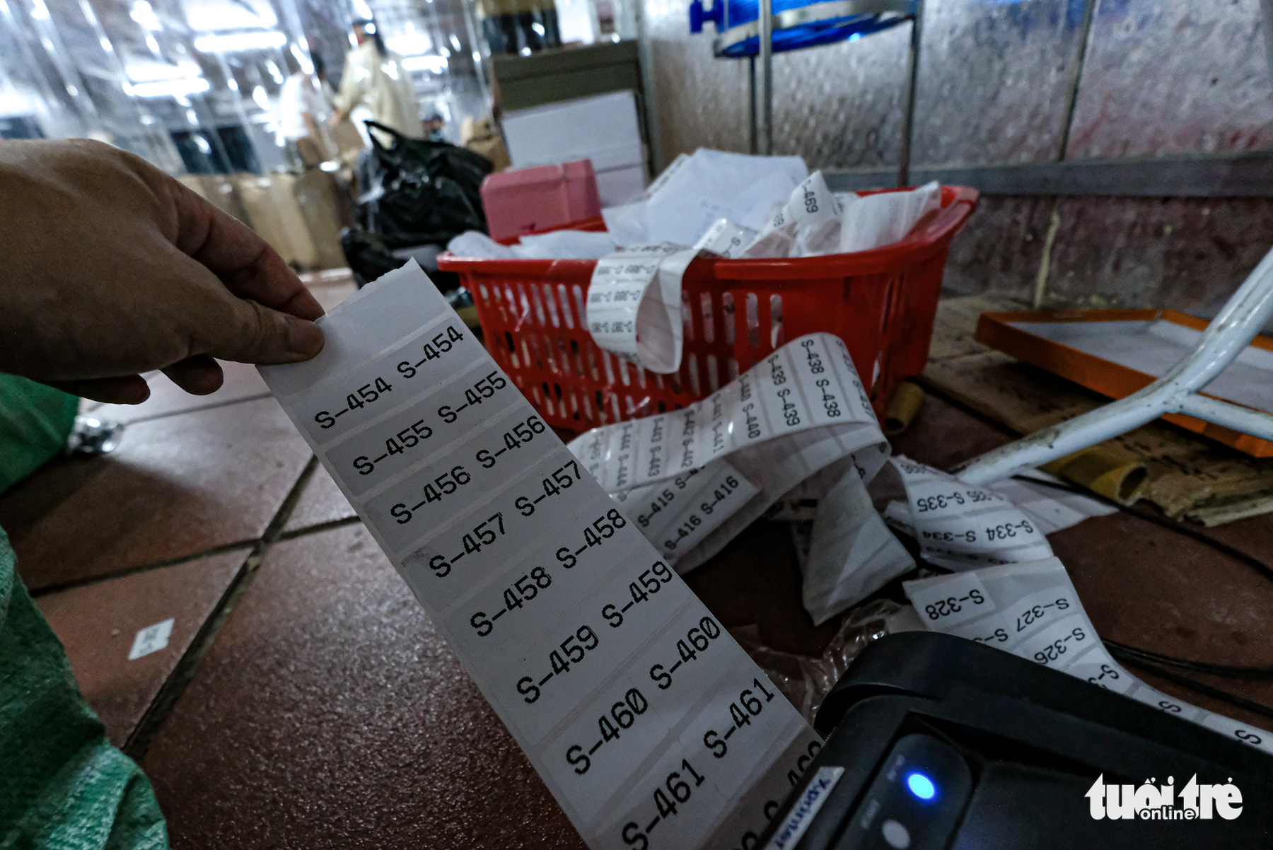 Kho hàng lậu khủng giữa Lào Cai: doanh thu mỗi tháng hơn 10 tỉ đồng - Ảnh 13. Kho hàng lậu khủng giữa Lào Cai: doanh thu mỗi tháng hơn 10 tỉ đồng - Ảnh 13.