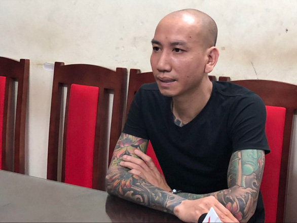 Phú Lê cùng đàn em bị khởi tố vì đánh người nhà Đào Chile nhập viện - Ảnh 1. Phú Lê cùng đàn em bị khởi tố vì đánh người nhà Đào Chile nhập viện - Ảnh 1.