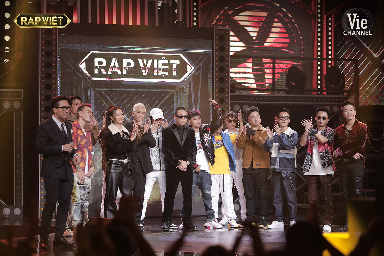 Đối đầu của Rap Việt: Suboi tung Nón Vàng cứu R.I.C - Ảnh 7. Đối đầu của Rap Việt: Suboi tung Nón Vàng cứu R.I.C - Ảnh 7.