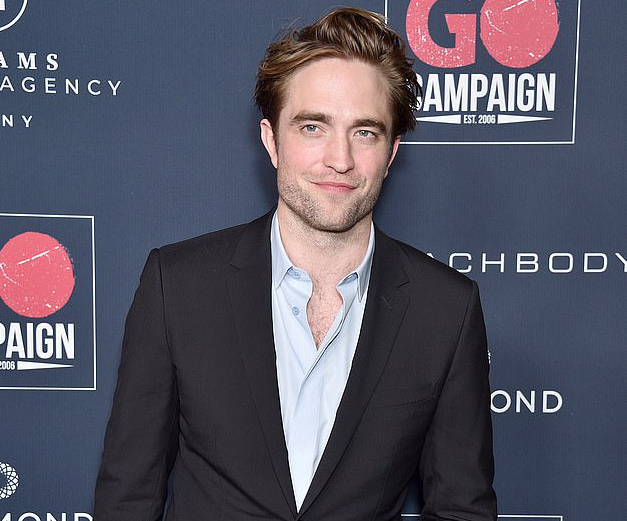 ‘Ma cà rồng’ Robert Pattinson mắc COVID-19, đoàn phim Batman phải dừng quay - Ảnh 1. ‘Ma cà rồng’ Robert Pattinson mắc COVID-19, đoàn phim Batman phải dừng quay - Ảnh 1.