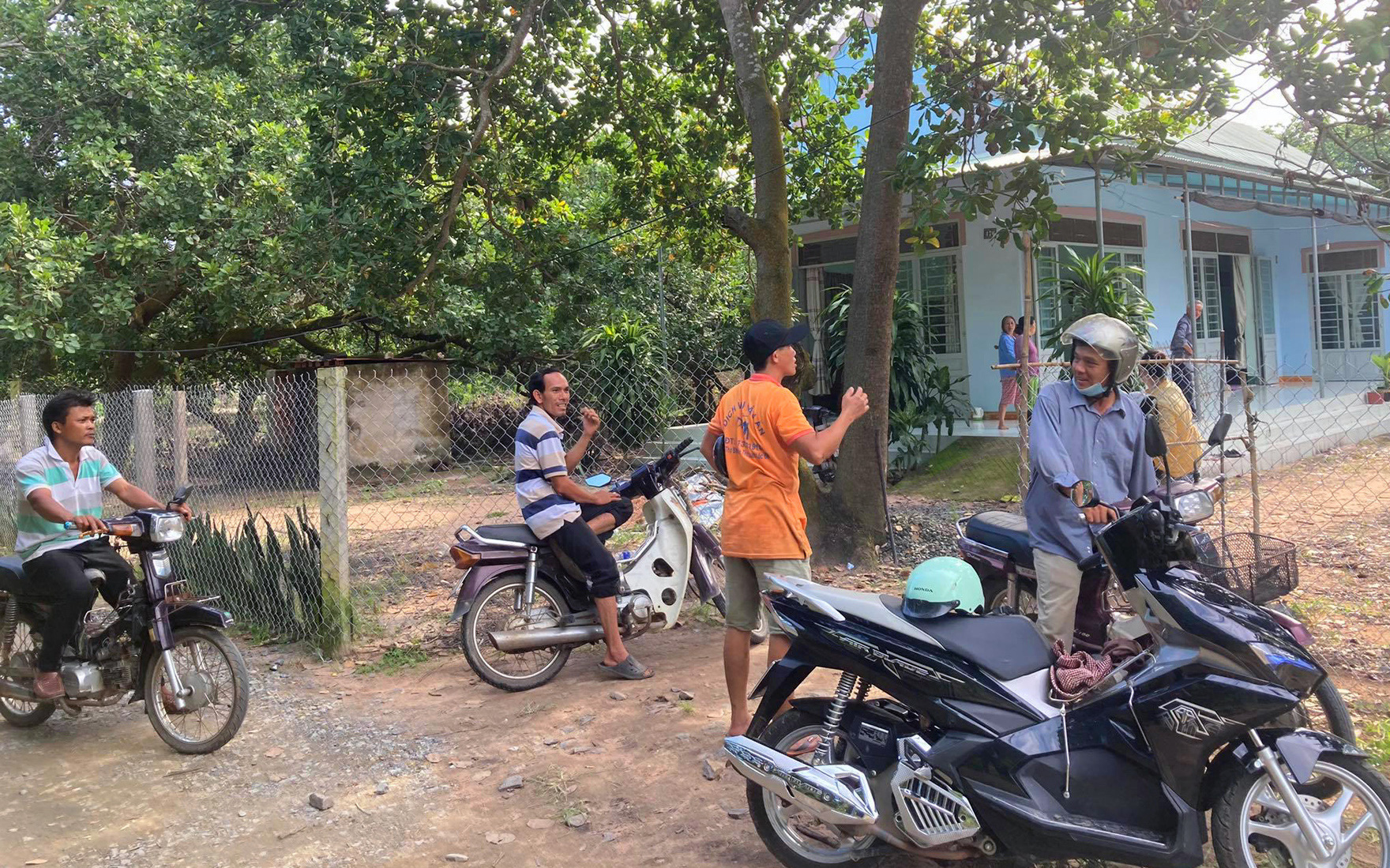 Vụ bé trai 12 tuổi mất tích rồi phát hiện tử vong: Tạm giữ hình sự người bố - Ảnh 1.