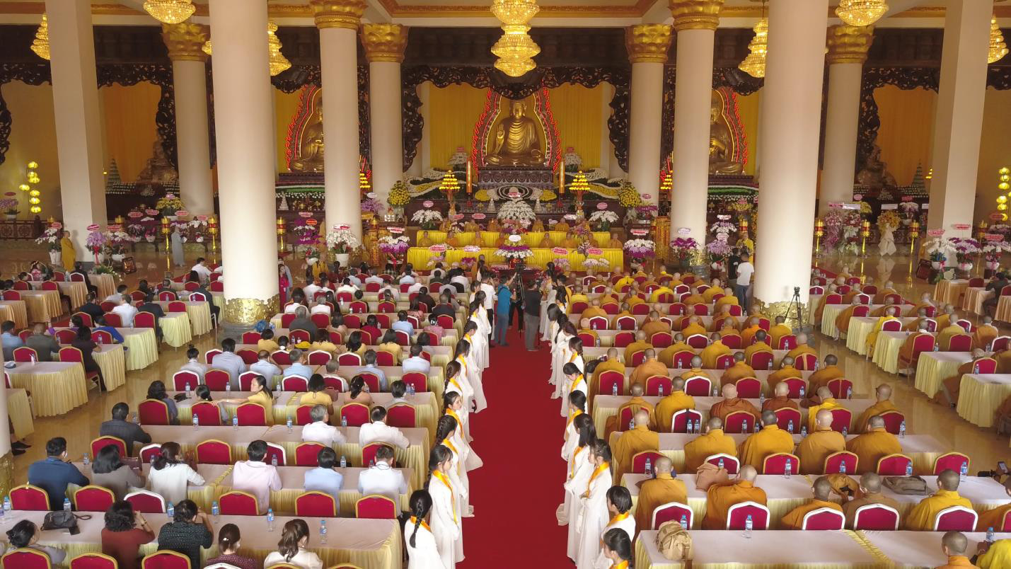 Bình Phước: Khánh thành tượng Phật ngồi cao 73m - Ảnh 4. Bình Phước: Khánh thành tượng Phật ngồi cao 73m - Ảnh 4.