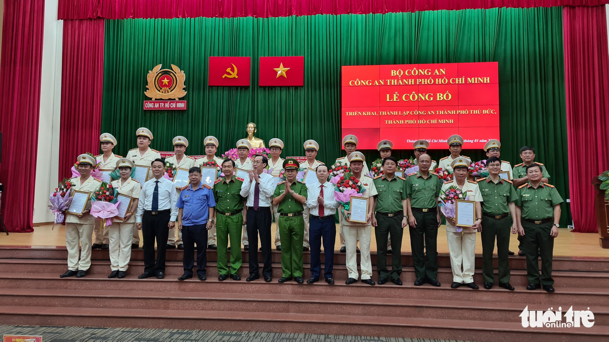 Đại tá Nguyễn Hoàng Thắng giữ chức trưởng Công an TP Thủ Đức - Ảnh 2. Đại tá Nguyễn Hoàng Thắng giữ chức trưởng Công an TP Thủ Đức - Ảnh 2.