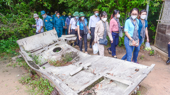 Chính phủ ra nghị quyết mới, tạm thời không áp dụng chỉ thị 15, 16, 19 - Ảnh 1. Chính phủ ra nghị quyết mới, tạm thời không áp dụng chỉ thị 15, 16, 19 - Ảnh 1.