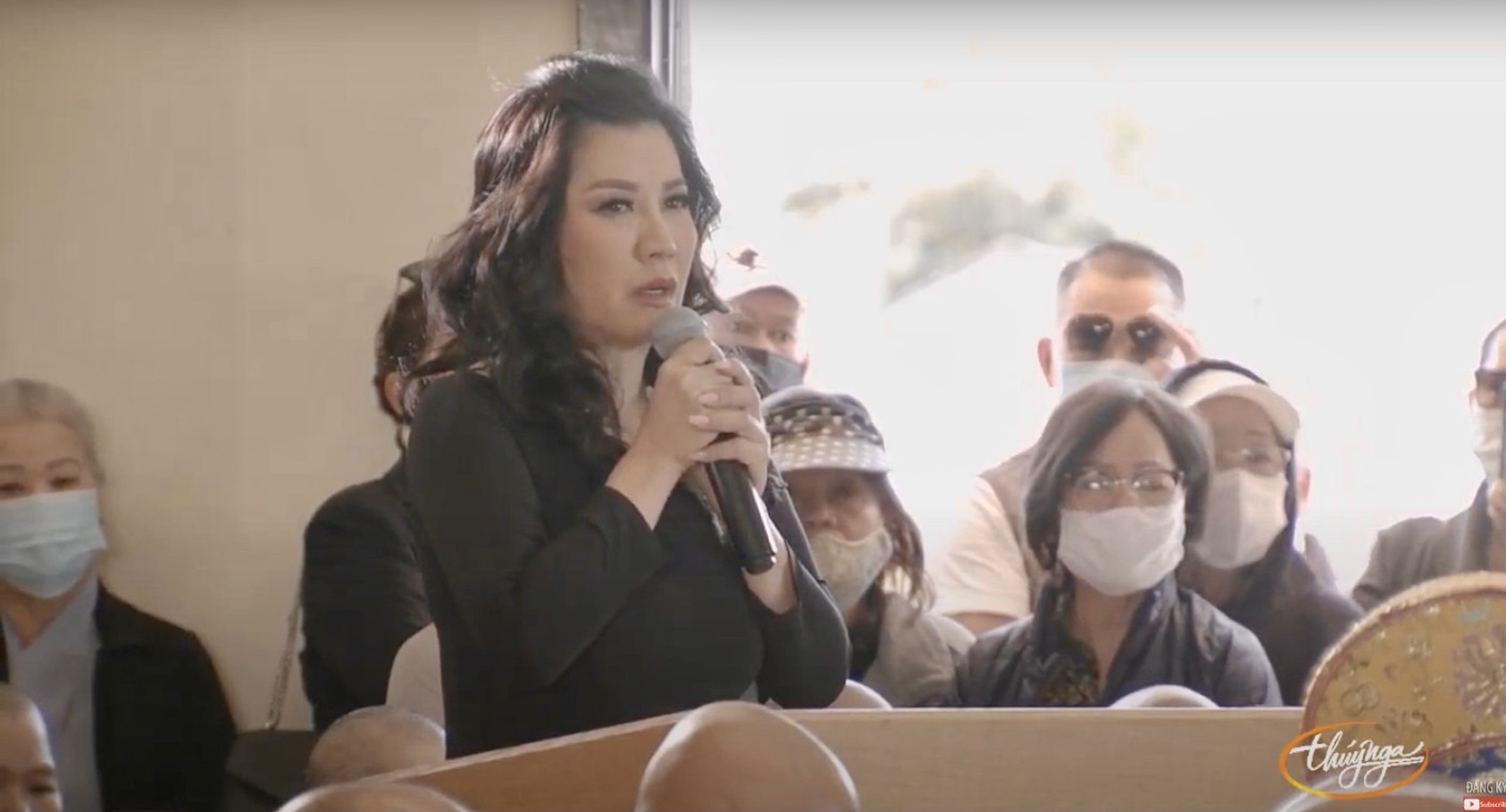 Tang lễ ca sĩ Phi Nhung tại Mỹ: Bên kia thế giới, mong em đừng đau buồn thêm nữa - Ảnh 4. Tang lễ ca sĩ Phi Nhung tại Mỹ: Bên kia thế giới, mong em đừng đau buồn thêm nữa - Ảnh 4.