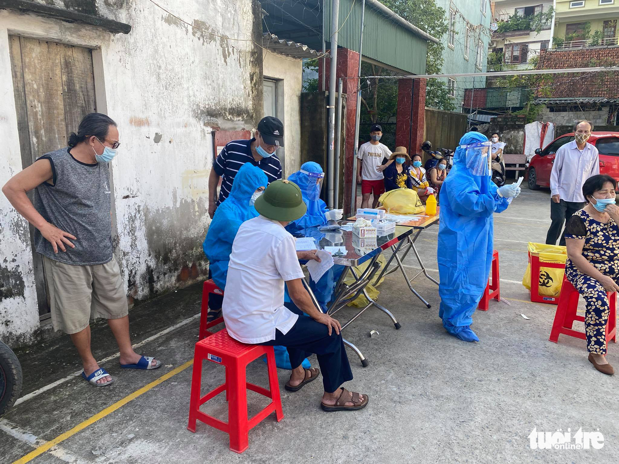 Nghệ An họp khẩn sau nhiều ca COVID-19 cộng đồng ở TP Vinh - Ảnh 1. Nghệ An họp khẩn sau nhiều ca COVID-19 cộng đồng ở TP Vinh - Ảnh 1.