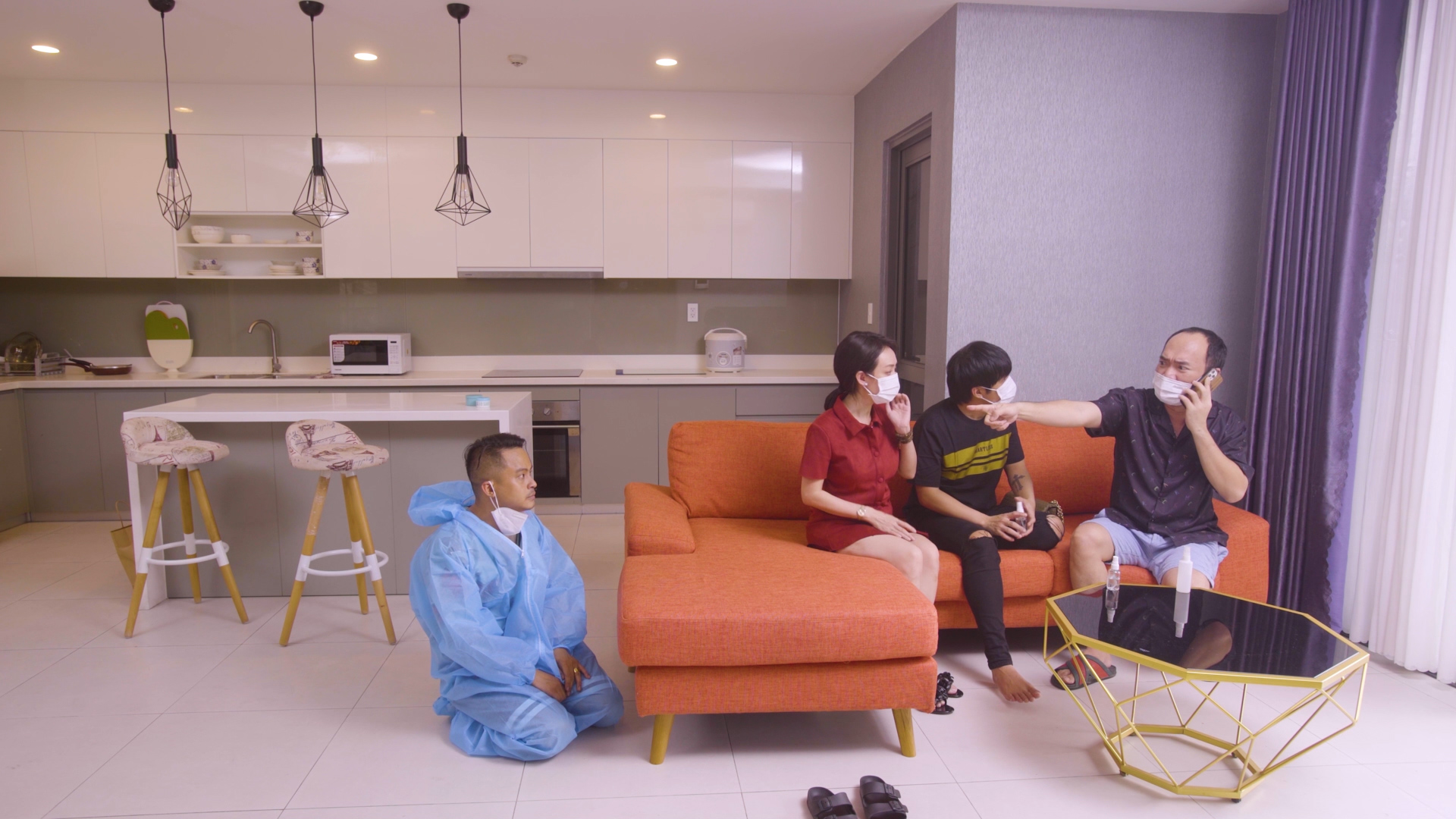 Hé lộ album cuối cùng của Phi Nhung, Hồng Vân ngừng dẫn Bạn muốn hẹn hò - Ảnh 8. Hé lộ album cuối cùng của Phi Nhung, Hồng Vân ngừng dẫn Bạn muốn hẹn hò - Ảnh 8.