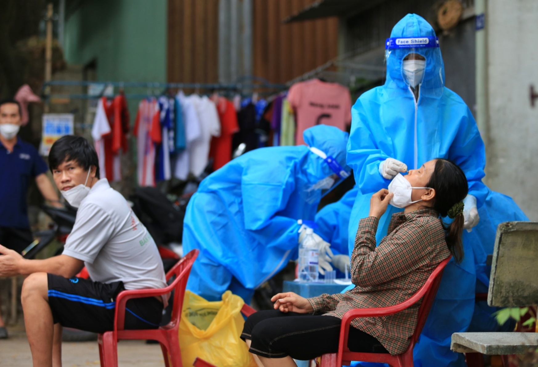 Ở nơi nhiều F0 tại nhà nhất TP.HCM - Ảnh 4. Ở nơi nhiều F0 tại nhà nhất TP.HCM - Ảnh 4.