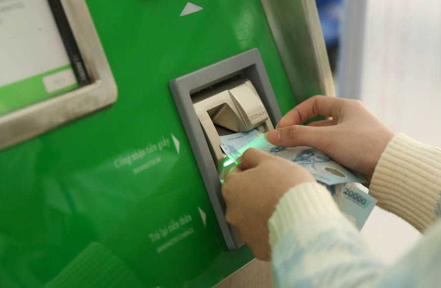 Ngày đầu metro Cát Linh - Hà Đông bán vé: Dân nói thuận tiện, giá rẻ - Ảnh 5. Ngày đầu metro Cát Linh - Hà Đông bán vé: Dân nói thuận tiện, giá rẻ - Ảnh 5.