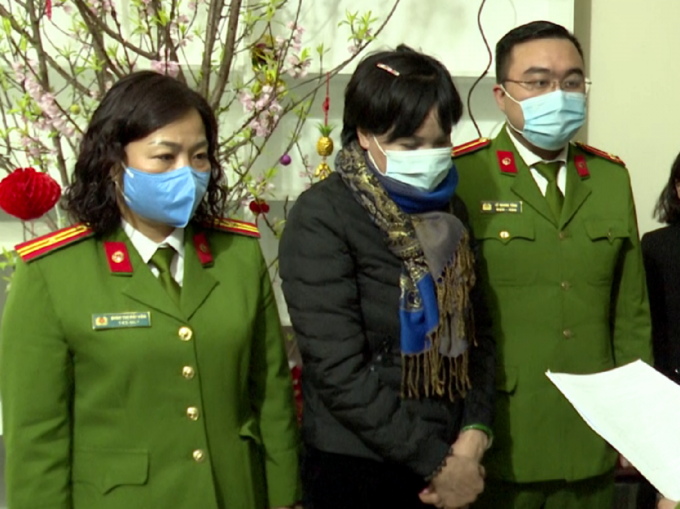 Cựu giám đốc Sở Y tế Sơn La bị truy tố vì thiếu trách nhiệm để thiết bị nâng giá gấp 2 lần - Ảnh 2. Cựu giám đốc Sở Y tế Sơn La bị truy tố vì thiếu trách nhiệm để thiết bị nâng giá gấp 2 lần - Ảnh 2.