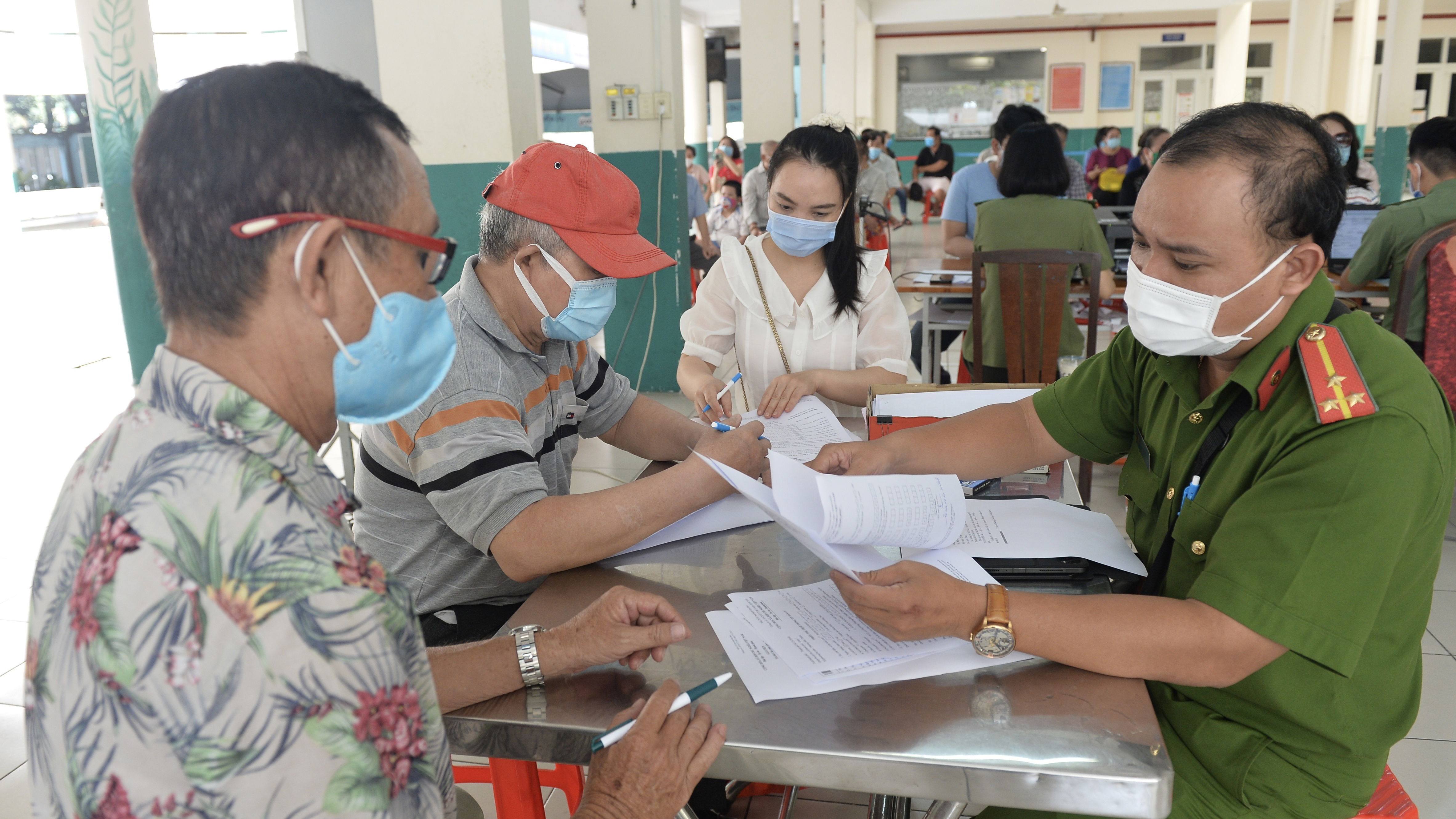 Sẽ đề xuất chỉ dùng căn cước công dân gắn chip - Ảnh 1. Sẽ đề xuất chỉ dùng căn cước công dân gắn chip - Ảnh 1.