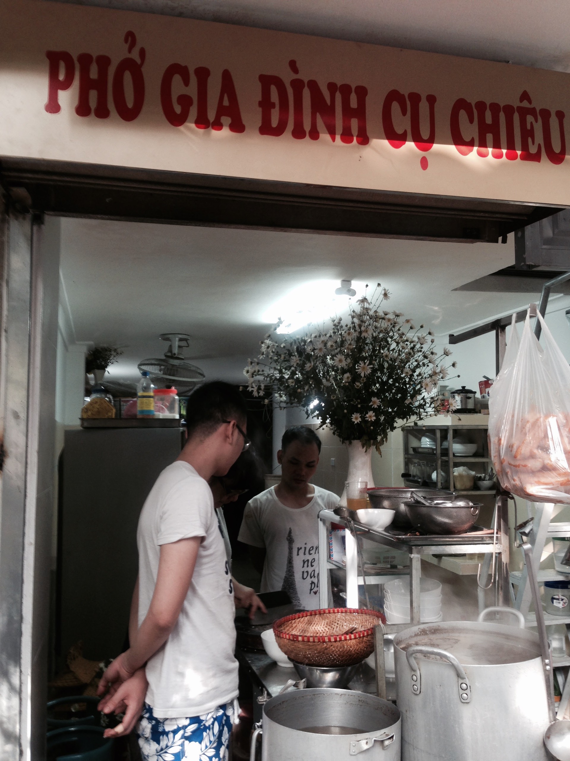 Trong nỗi nhớ Phú Quang, Hà Nội và phở - Ảnh 3. Trong nỗi nhớ Phú Quang, Hà Nội và phở - Ảnh 3.