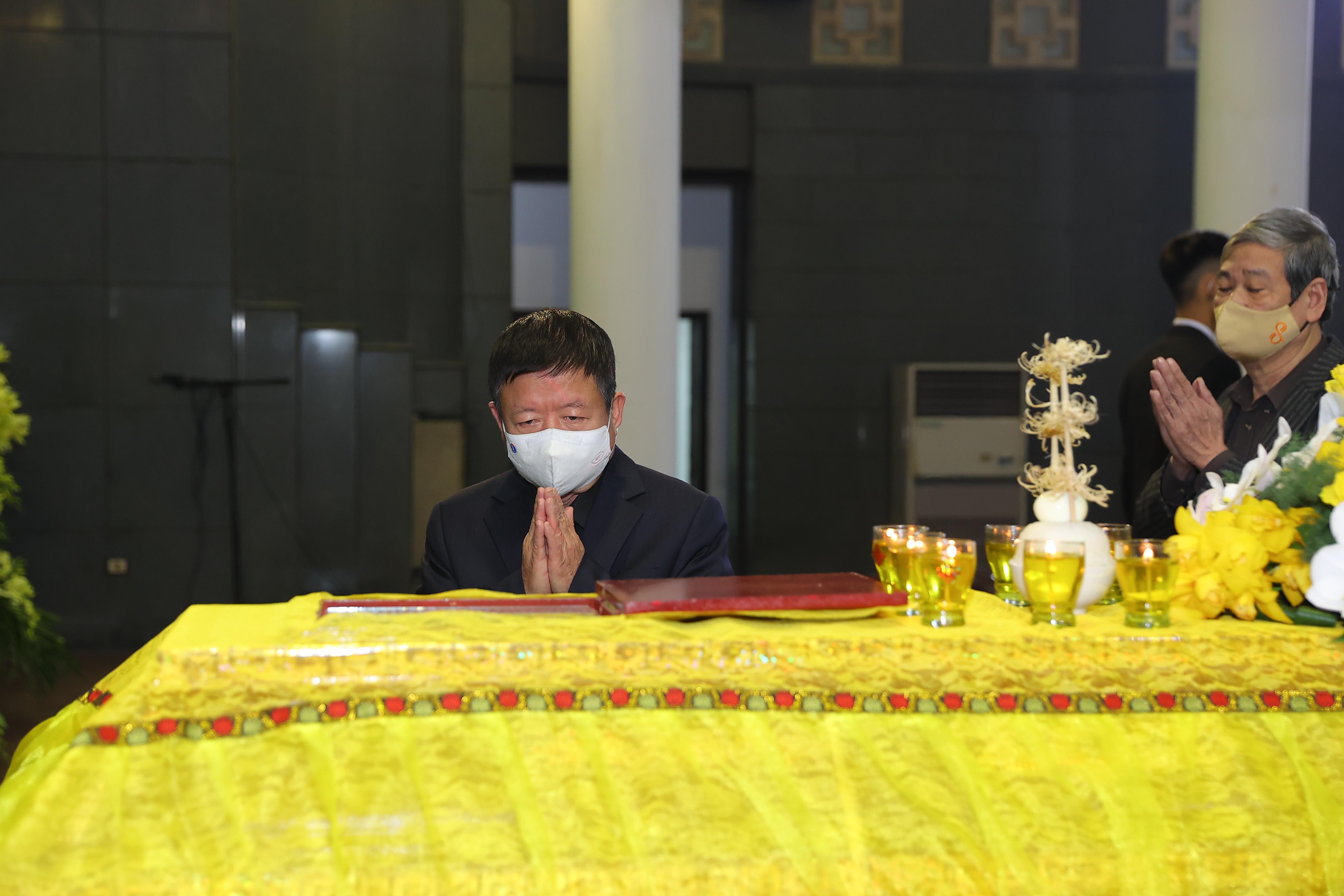 Tiễn biệt nhạc sĩ Phú Quang trong sáng mùa đông se lòng Hà Nội - Ảnh 15. Tiễn biệt nhạc sĩ Phú Quang trong sáng mùa đông se lòng Hà Nội - Ảnh 15.