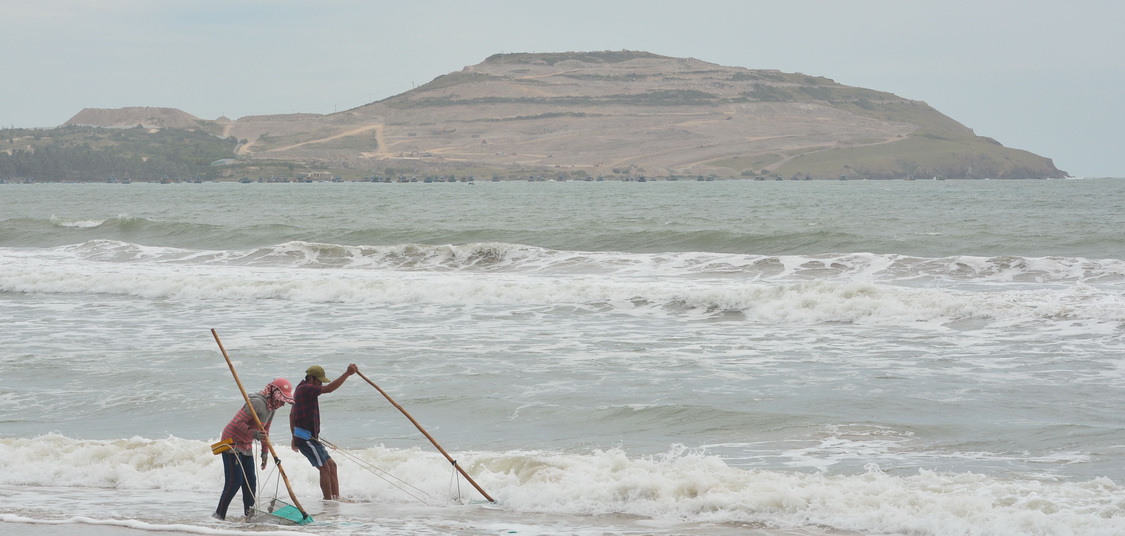 Dự án nghỉ dưỡng ở đồi Hòn Rơm - Mũi Né sai phạm nối tiếp sai phạm - Ảnh 2. Dự án nghỉ dưỡng ở đồi Hòn Rơm - Mũi Né sai phạm nối tiếp sai phạm - Ảnh 2.