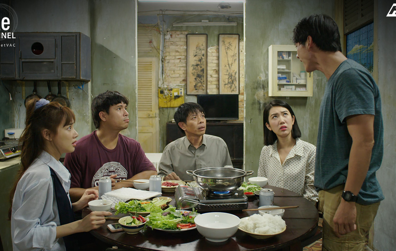 Truyền hình Việt năm 2021: Bùng nổ những bộ phim triệu view, ngàn bình luận - Ảnh 4. Truyền hình Việt năm 2021: Bùng nổ những bộ phim triệu view, ngàn bình luận - Ảnh 4.