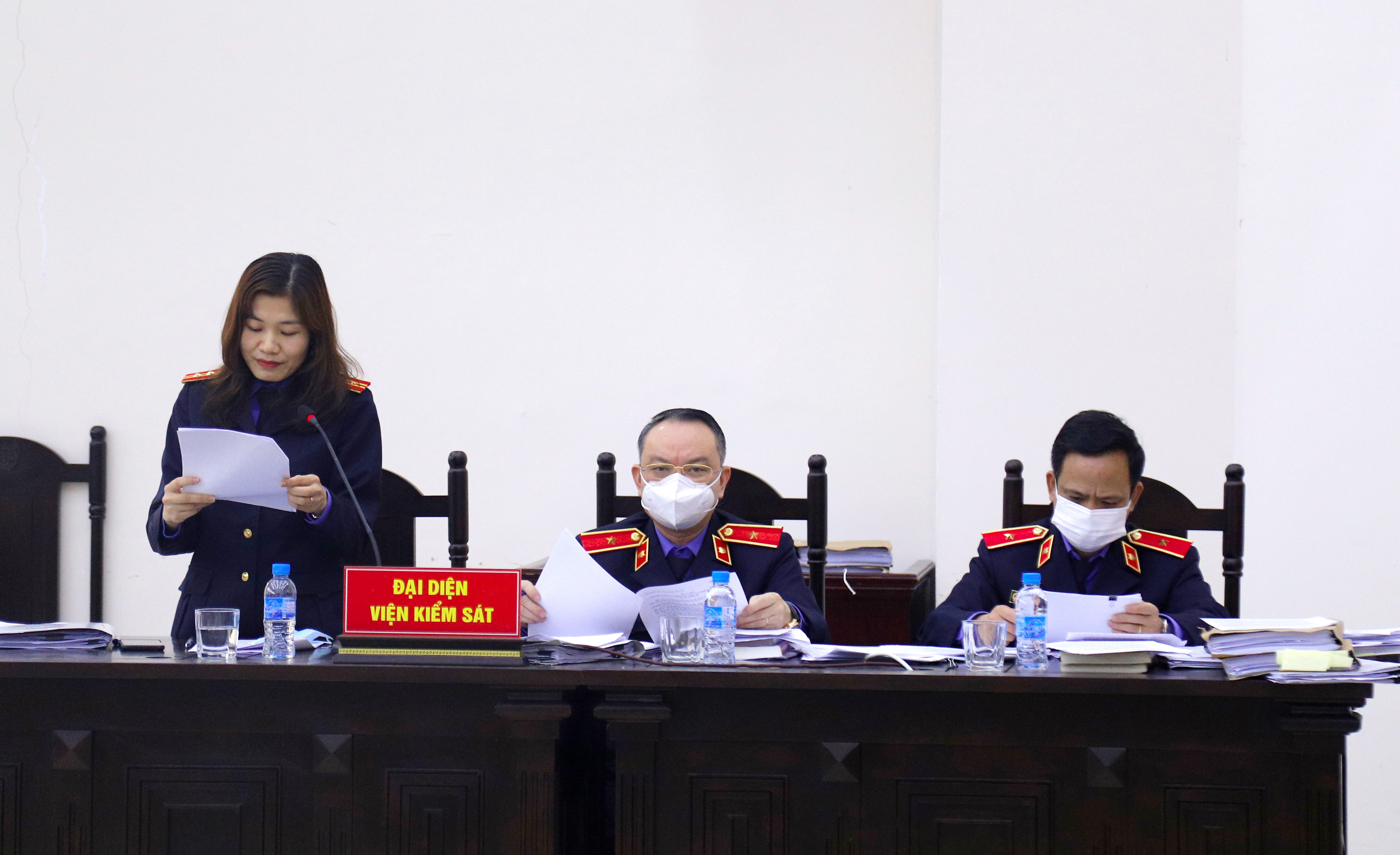 Cựu hiệu trưởng Trường đại học Đông Đô bị đề nghị 12-13 năm tù - Ảnh 1. Cựu hiệu trưởng Trường đại học Đông Đô bị đề nghị 12-13 năm tù - Ảnh 1.