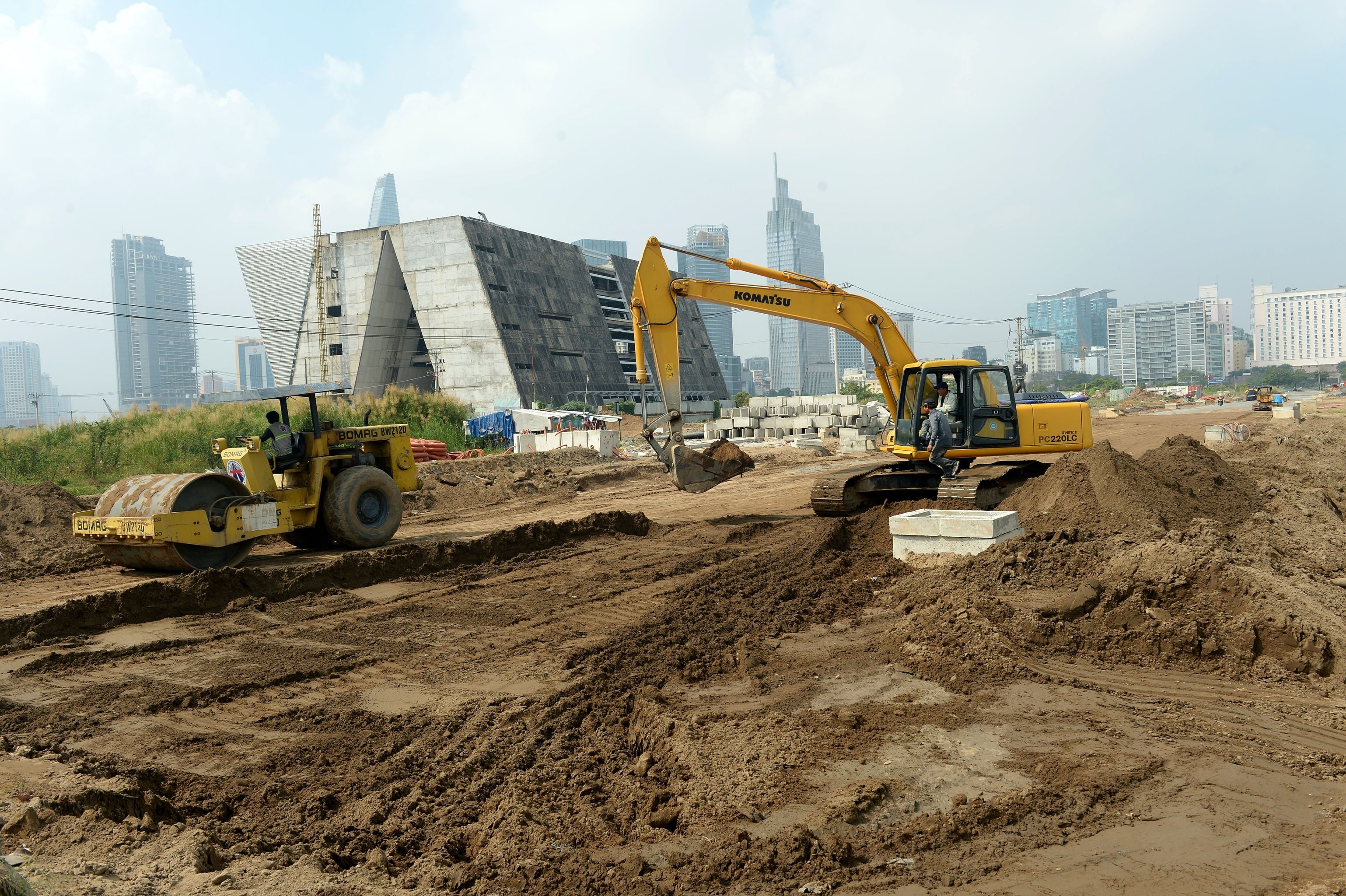 Dự án đứng ngồi không yên vì giá cát lại tăng chóng mặt - Ảnh 1. Dự án đứng ngồi không yên vì giá cát lại tăng chóng mặt - Ảnh 1.