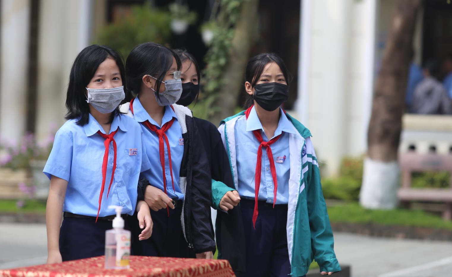 Nhiều tỉnh điều chỉnh lịch học, cho học sinh trở lại trường từ 22-2 - Ảnh 1. Nhiều tỉnh điều chỉnh lịch học, cho học sinh trở lại trường từ 22-2 - Ảnh 1.