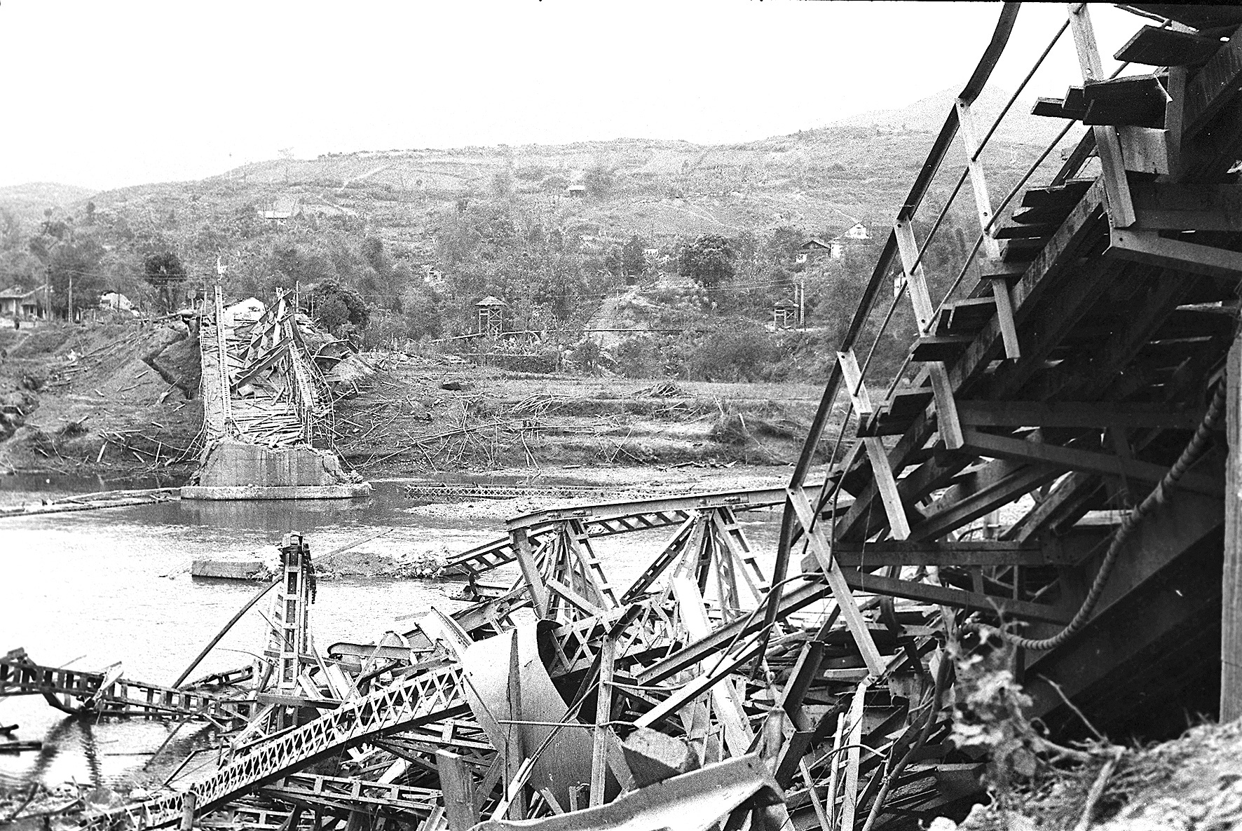 Phóng viên chiến trường hồi ức quân dân biên giới anh dũng chống quân Trung Quốc ngày 17-2-1979 - Ảnh 3. Phóng viên chiến trường hồi ức quân dân biên giới anh dũng chống quân Trung Quốc ngày 17-2-1979 - Ảnh 3.