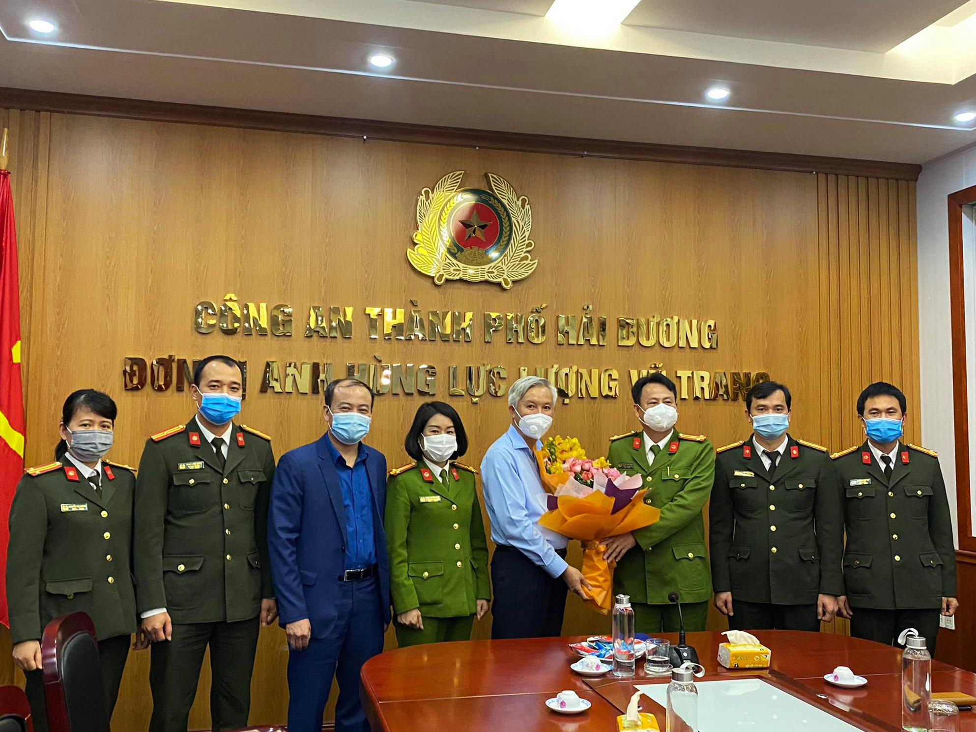 NÓNG: Đã tìm ra nguồn lây tạo chùm nhiễm COVID-19 ở TP Hải Dương - Ảnh 2. NÓNG: Đã tìm ra nguồn lây tạo chùm nhiễm COVID-19 ở TP Hải Dương - Ảnh 2.