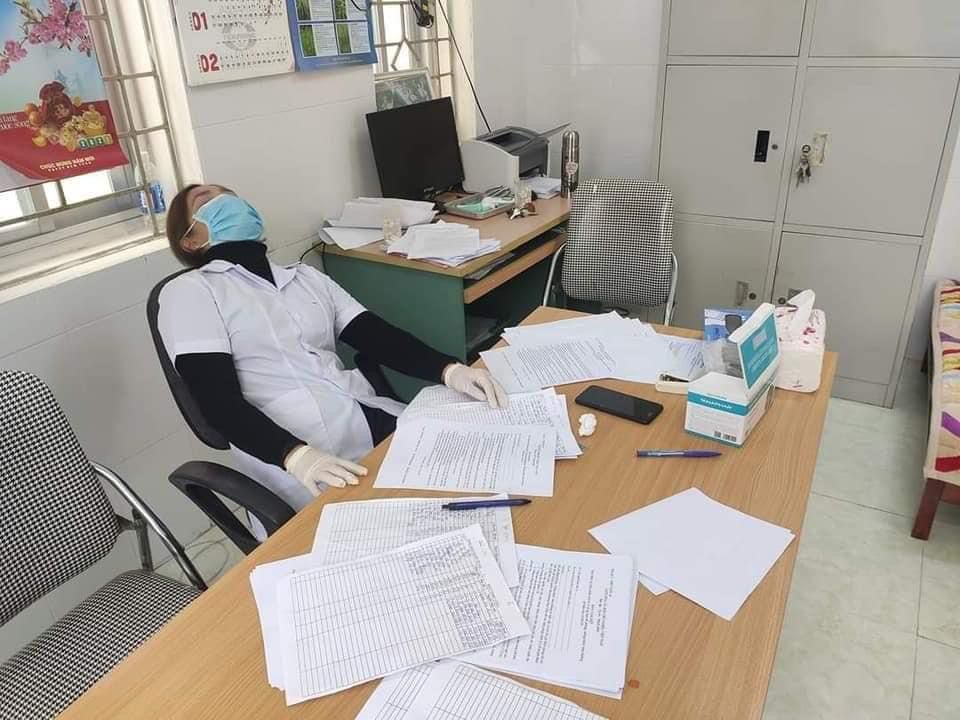 Sáng nay thêm 1 ca bệnh COVID-19 mới ở Hải Dương, phong tỏa đảo Cái Bầu, Quảng Ninh - Ảnh 3. Sáng nay thêm 1 ca bệnh COVID-19 mới ở Hải Dương, phong tỏa đảo Cái Bầu, Quảng Ninh - Ảnh 3.