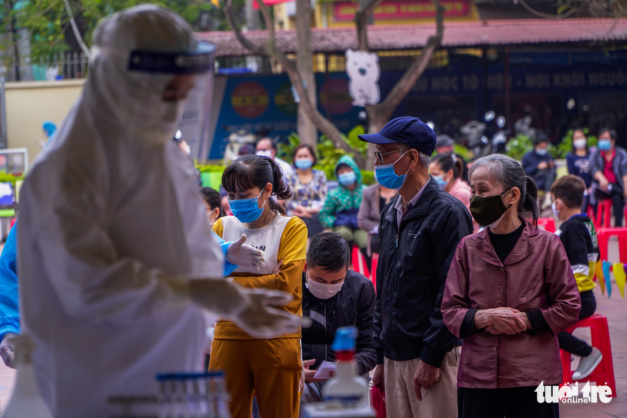 Hải Dương lại ra thông báo khẩn, những ai đến 7 địa điểm sau phải liên hệ ngay y tế - Ảnh 1. Hải Dương lại ra thông báo khẩn, những ai đến 7 địa điểm sau phải liên hệ ngay y tế - Ảnh 1.