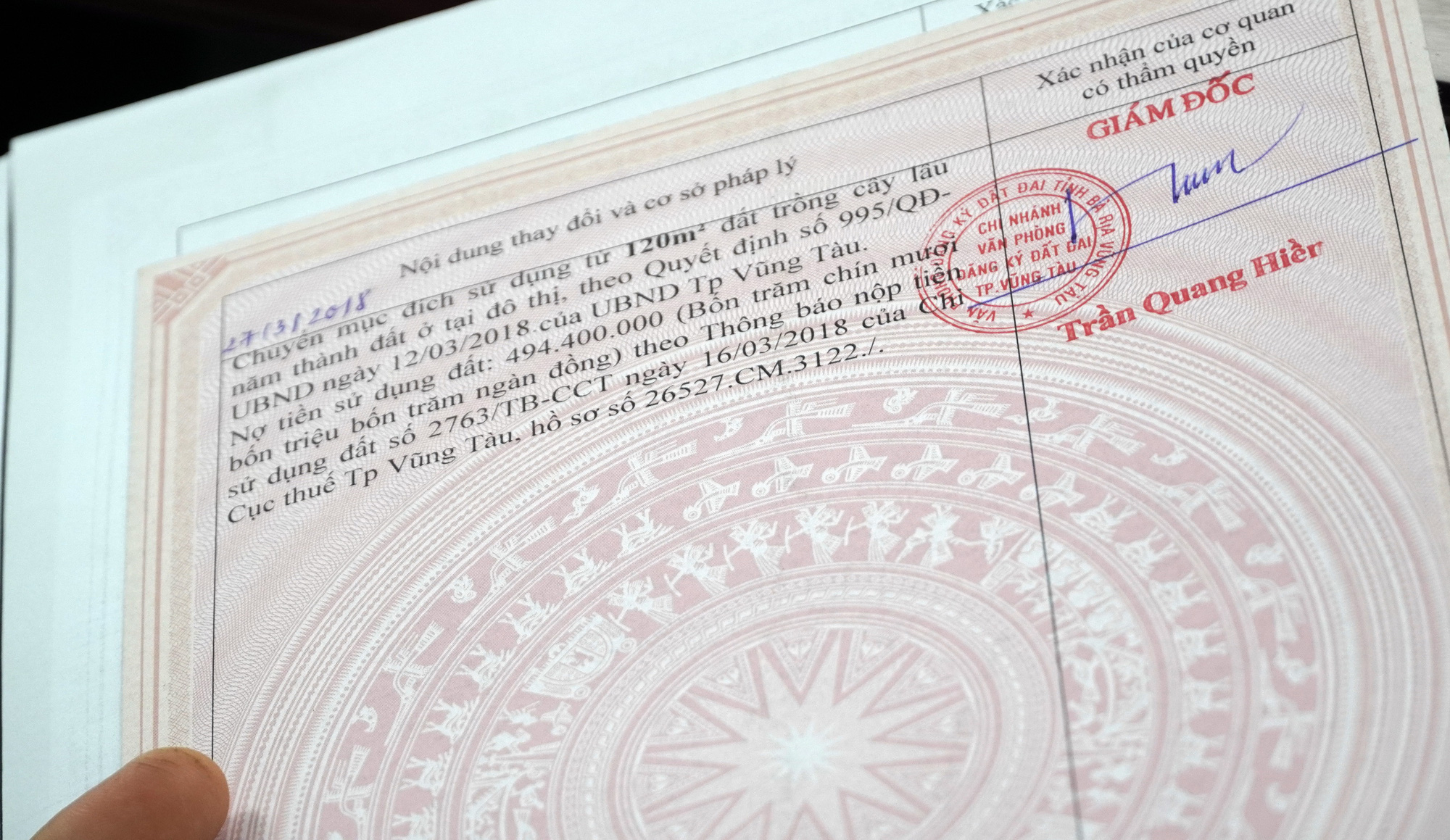 Có cần phải trả gấp tiền nợ sử dụng đất trước 1-3? - Ảnh 1. Có cần phải trả gấp tiền nợ sử dụng đất trước 1-3? - Ảnh 1.