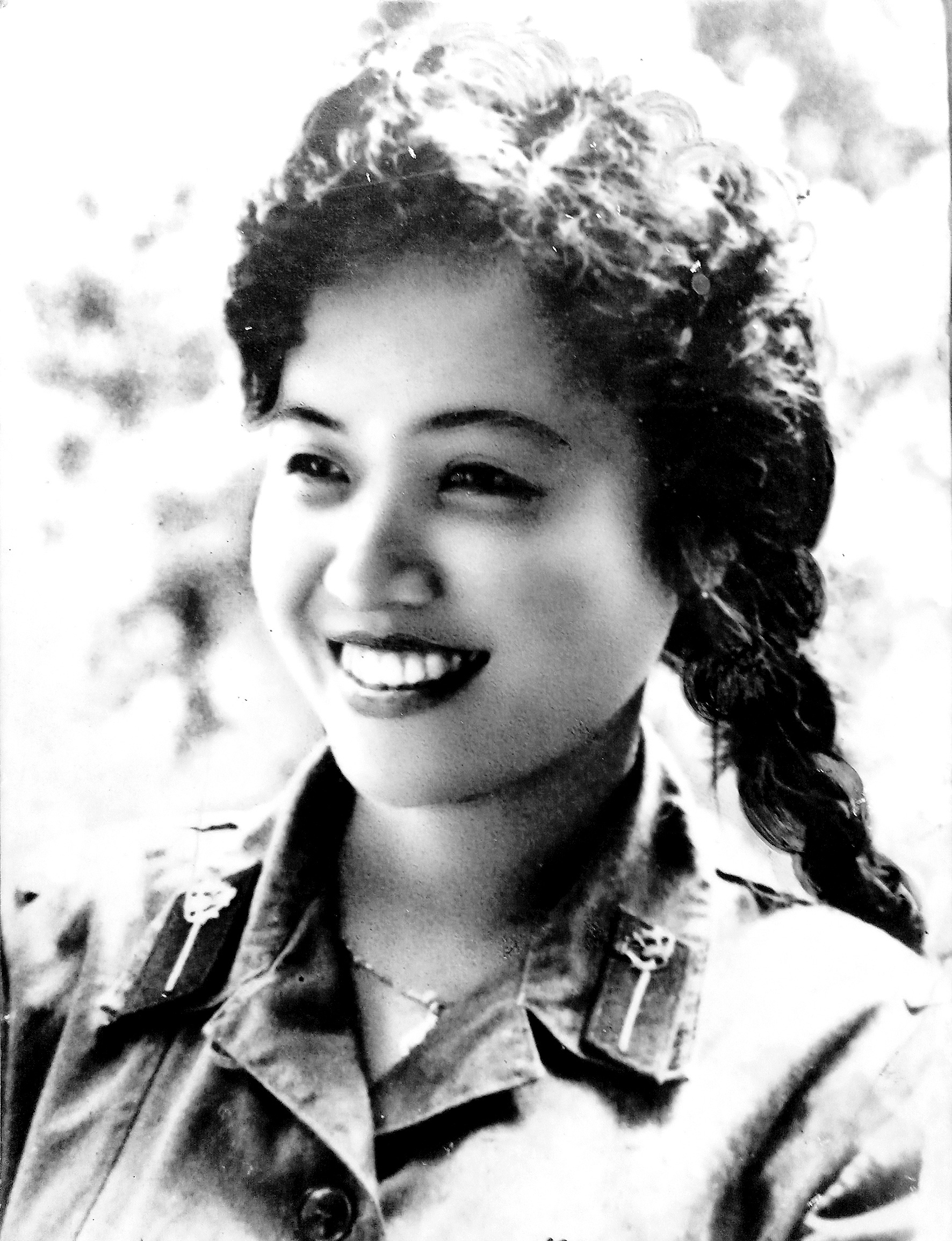 Nghệ sĩ Lê Hằng qua đời: Khi Hà Nội giữ một tà áo xanh - Ảnh 1. Nghệ sĩ Lê Hằng qua đời: Khi Hà Nội giữ một tà áo xanh - Ảnh 1.