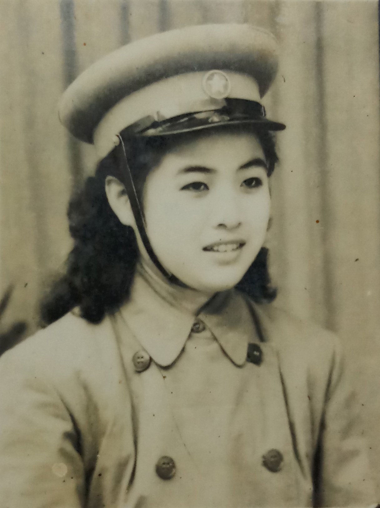 Nghệ sĩ Lê Hằng qua đời: Khi Hà Nội giữ một tà áo xanh - Ảnh 4. Nghệ sĩ Lê Hằng qua đời: Khi Hà Nội giữ một tà áo xanh - Ảnh 4.