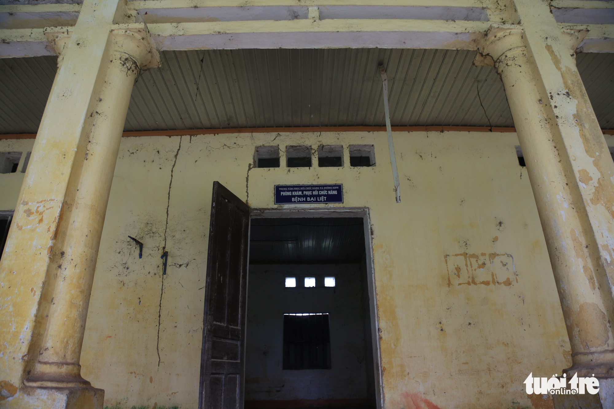 Cảnh hoang tàn tại Trung tâm Phục hồi chức năng và dưỡng sinh của ‘thần y’ Võ Hoàng Yên - Ảnh 4. Cảnh hoang tàn tại Trung tâm Phục hồi chức năng và dưỡng sinh của ‘thần y’ Võ Hoàng Yên - Ảnh 4.