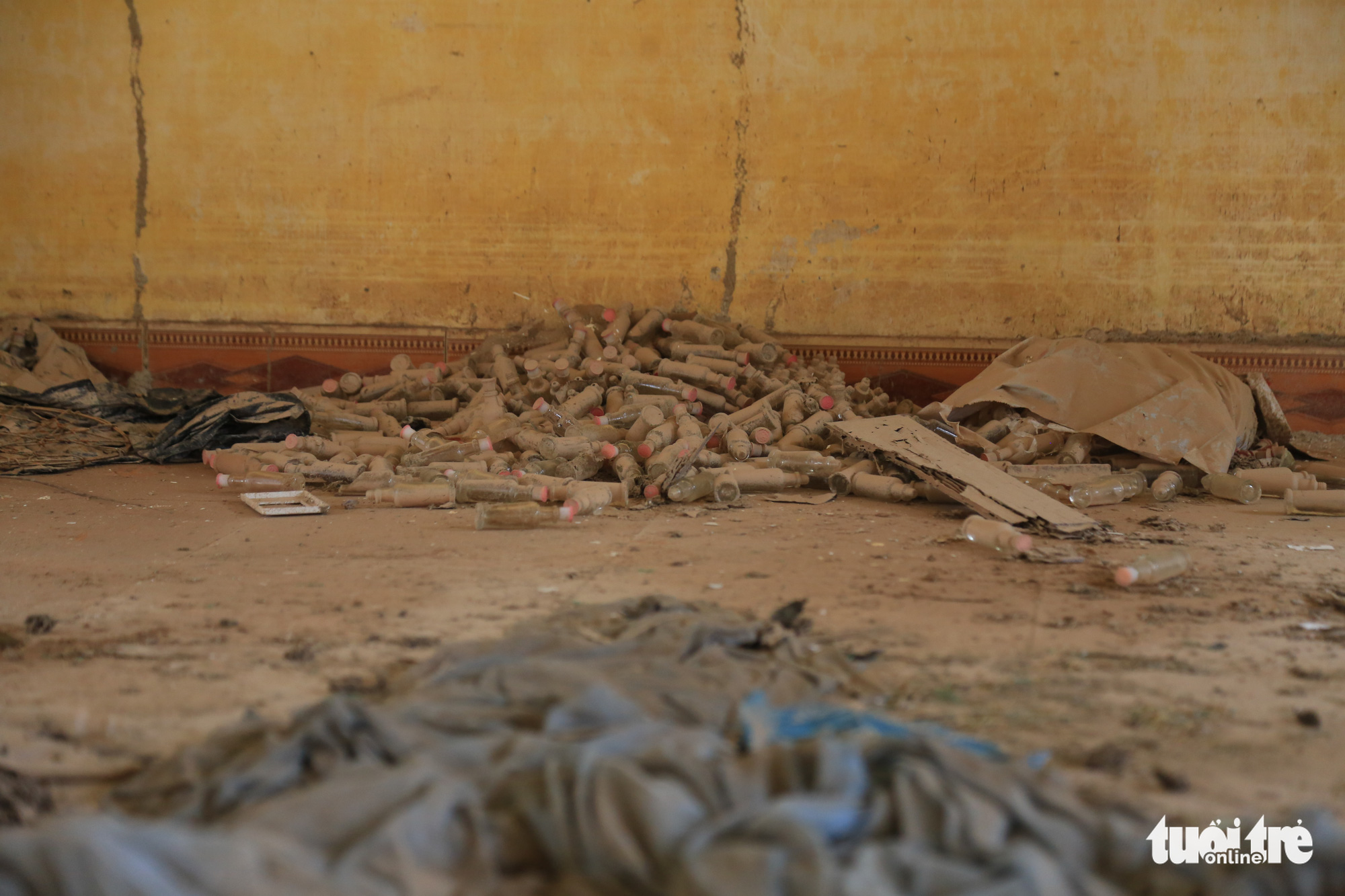 Cảnh hoang tàn tại Trung tâm Phục hồi chức năng và dưỡng sinh của ‘thần y’ Võ Hoàng Yên - Ảnh 6. Cảnh hoang tàn tại Trung tâm Phục hồi chức năng và dưỡng sinh của ‘thần y’ Võ Hoàng Yên - Ảnh 6.