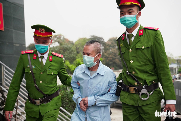 Vụ án Đồng Tâm: Đề nghị y án tử hình hai bị cáo Lê Đình Công, Lê Đình Chức - Ảnh 1. Vụ án Đồng Tâm: Đề nghị y án tử hình hai bị cáo Lê Đình Công, Lê Đình Chức - Ảnh 1.