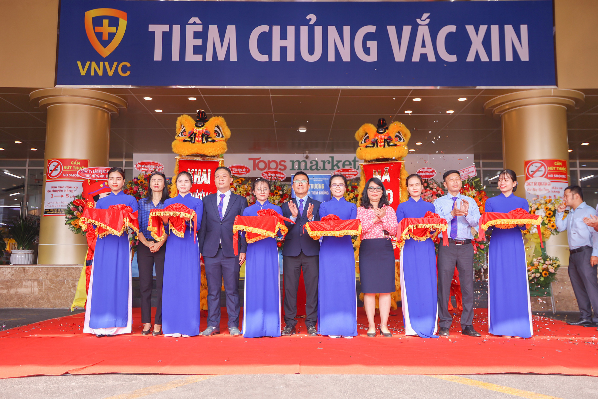 Khai trương trung tâm tiêm chủng thứ 50 - VNVC Tân Phú - Ảnh 1.