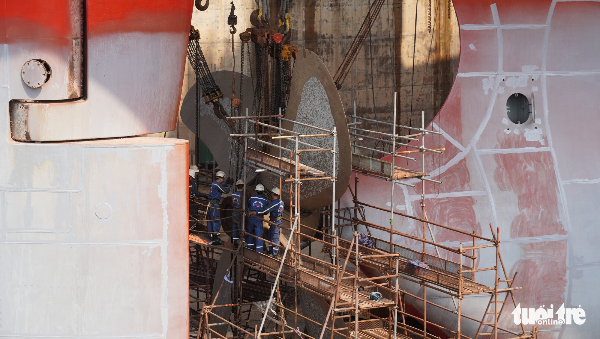 Độ tàu dầu hạng khủng thế giới ở Việt Nam - Ảnh 11. Độ tàu dầu hạng khủng thế giới ở Việt Nam - Ảnh 11.