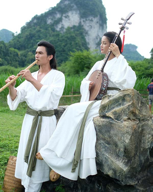 Đừng khóc Nguyễn Du bằng một bộ phim dở tệ - Ảnh 1. Đừng khóc Nguyễn Du bằng một bộ phim dở tệ - Ảnh 1.