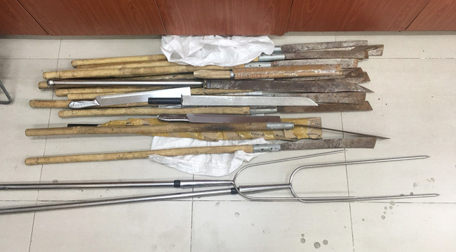 Khởi tố vụ 2 nhóm gần 30 người đâm chém nhau trên đường Hưng Phú - Ảnh 1. Khởi tố vụ 2 nhóm gần 30 người đâm chém nhau trên đường Hưng Phú - Ảnh 1.