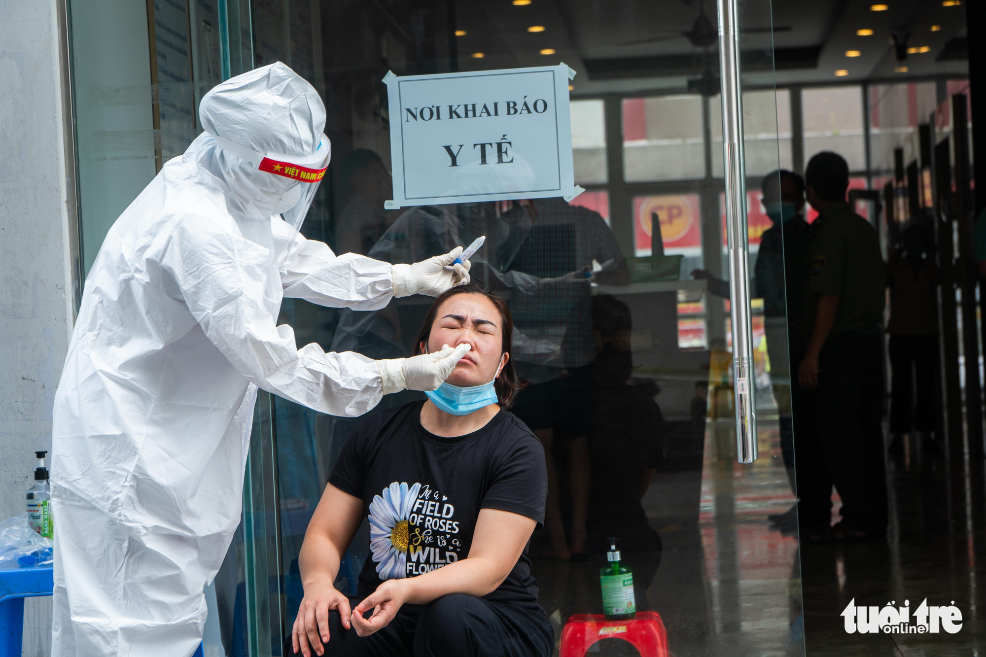 CDC Hà Nội tìm gấp người từng đi xe buýt 37, biển số 29B-62577 hoặc 29B-62174 - Ảnh 1. CDC Hà Nội tìm gấp người từng đi xe buýt 37, biển số 29B-62577 hoặc 29B-62174 - Ảnh 1.