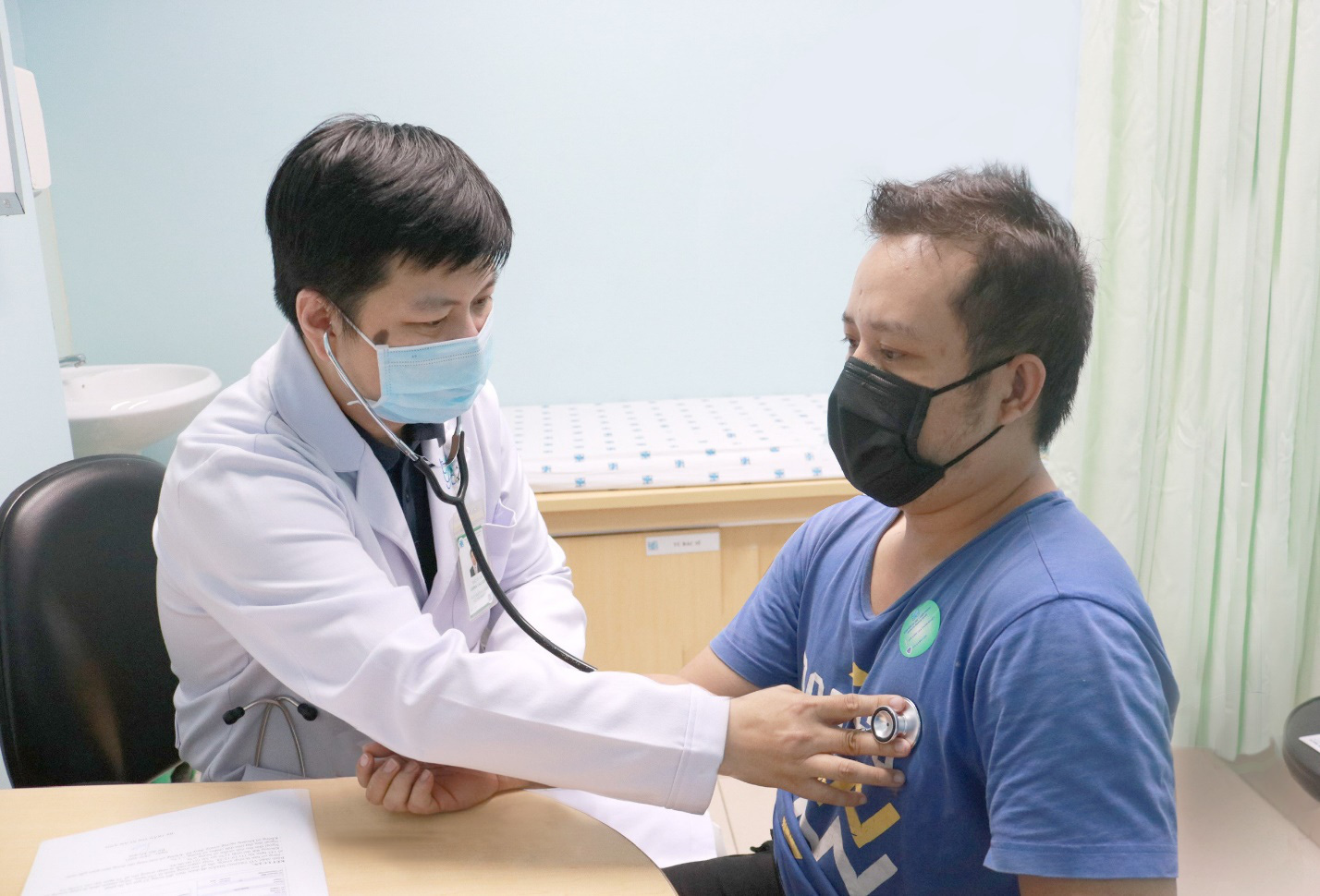 Tư vấn và kiểm soát nhịp tim ở người bệnh tăng huyết áp và bệnh mạch vành - Ảnh 2. Tư vấn và kiểm soát nhịp tim ở người bệnh tăng huyết áp và bệnh mạch vành - Ảnh 2.