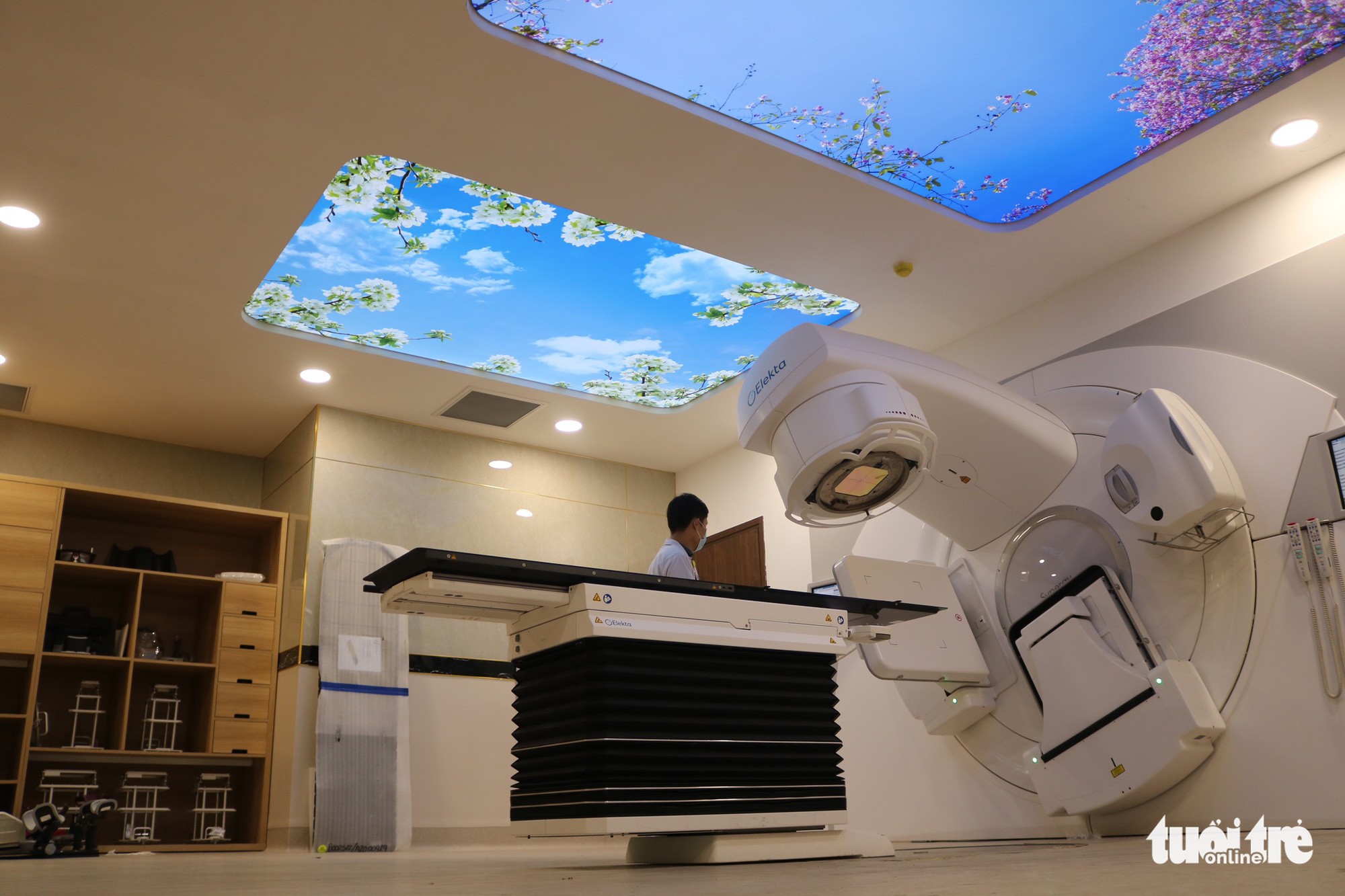 Bệnh viện Ung bướu chuyển 80% người bệnh tái khám trong ngày sang cơ sở 2 - Ảnh 10. Bệnh viện Ung bướu chuyển 80% người bệnh tái khám trong ngày sang cơ sở 2 - Ảnh 10.