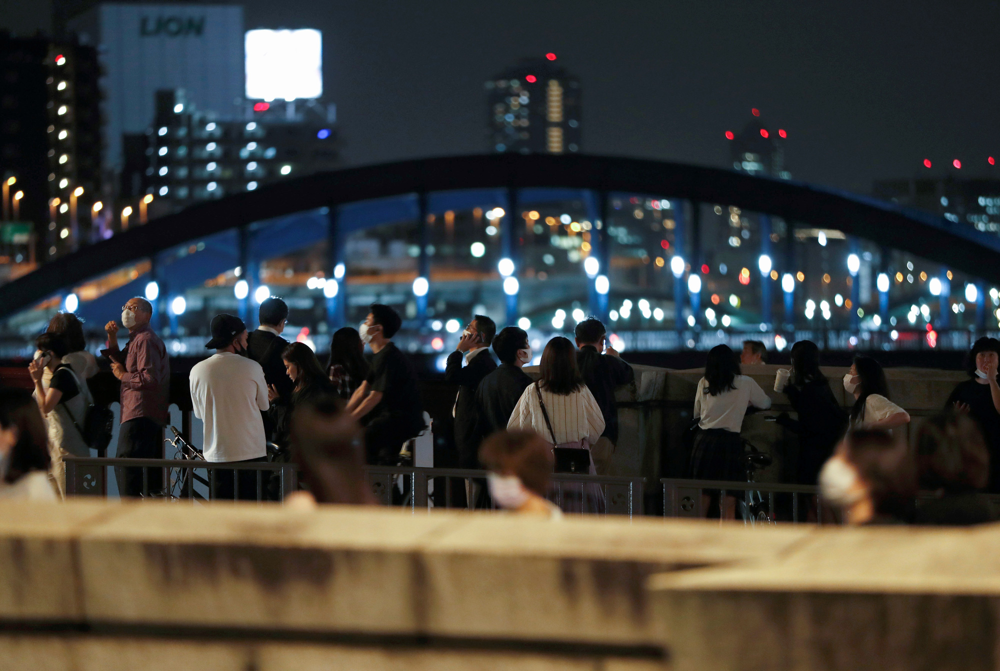 Thưởng thức siêu trăng máu khắp thế giới 10 năm mới có 1 lần - Ảnh 9. Thưởng thức siêu trăng máu khắp thế giới 10 năm mới có 1 lần - Ảnh 9.