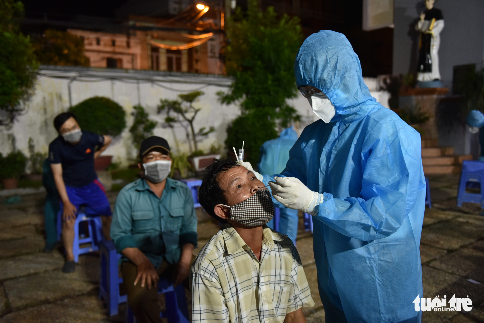 TP.HCM phát hiện 5 trường hợp mắc COVID-19 ở quận Tân Bình - Ảnh 1. TP.HCM phát hiện 5 trường hợp mắc COVID-19 ở quận Tân Bình - Ảnh 1.