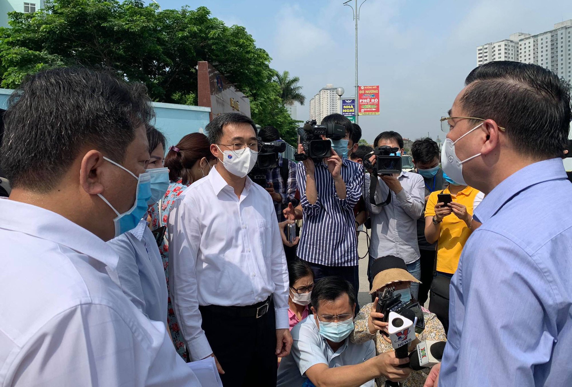 10 ca COVID-19 ở Bệnh viện K: Nguồn lây từ Bệnh viện Bệnh nhiệt đới trung ương - Ảnh 1. 10 ca COVID-19 ở Bệnh viện K: Nguồn lây từ Bệnh viện Bệnh nhiệt đới trung ương - Ảnh 1.