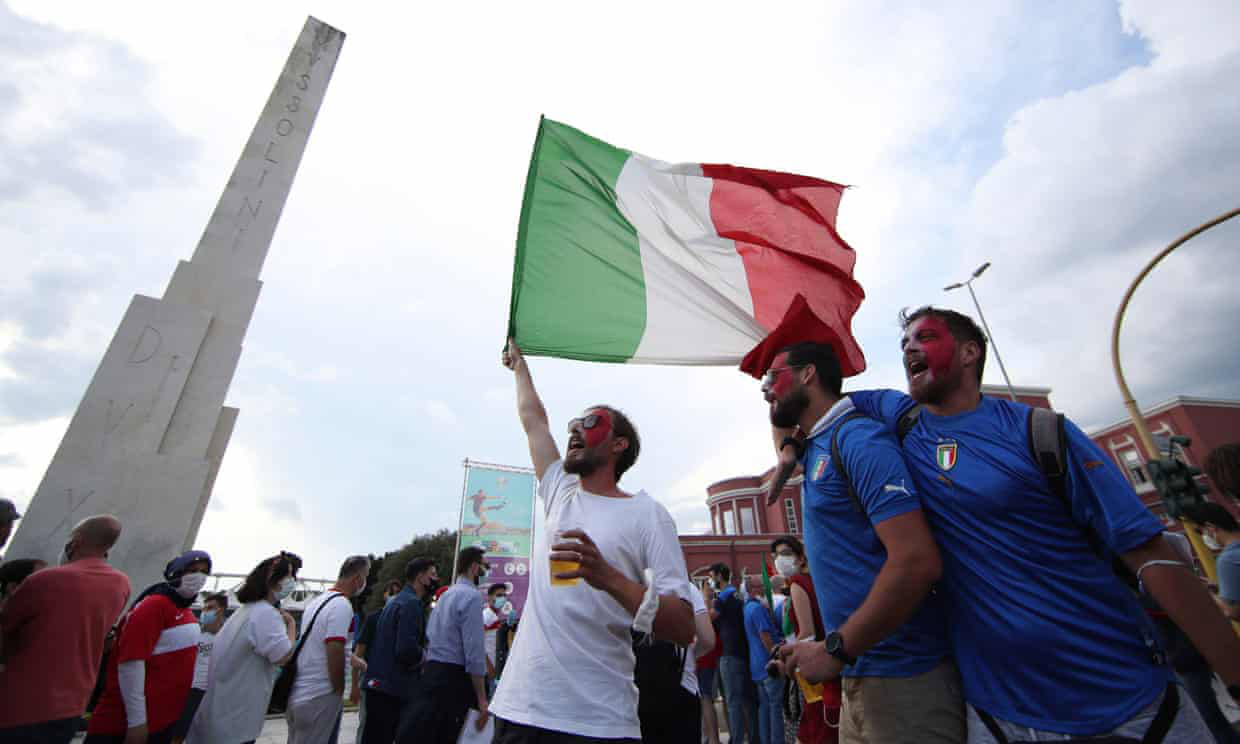 Lễ khai mạc Euro 2020 đơn giản và ấn tượng - Ảnh 6. Lễ khai mạc Euro 2020 đơn giản và ấn tượng - Ảnh 6.