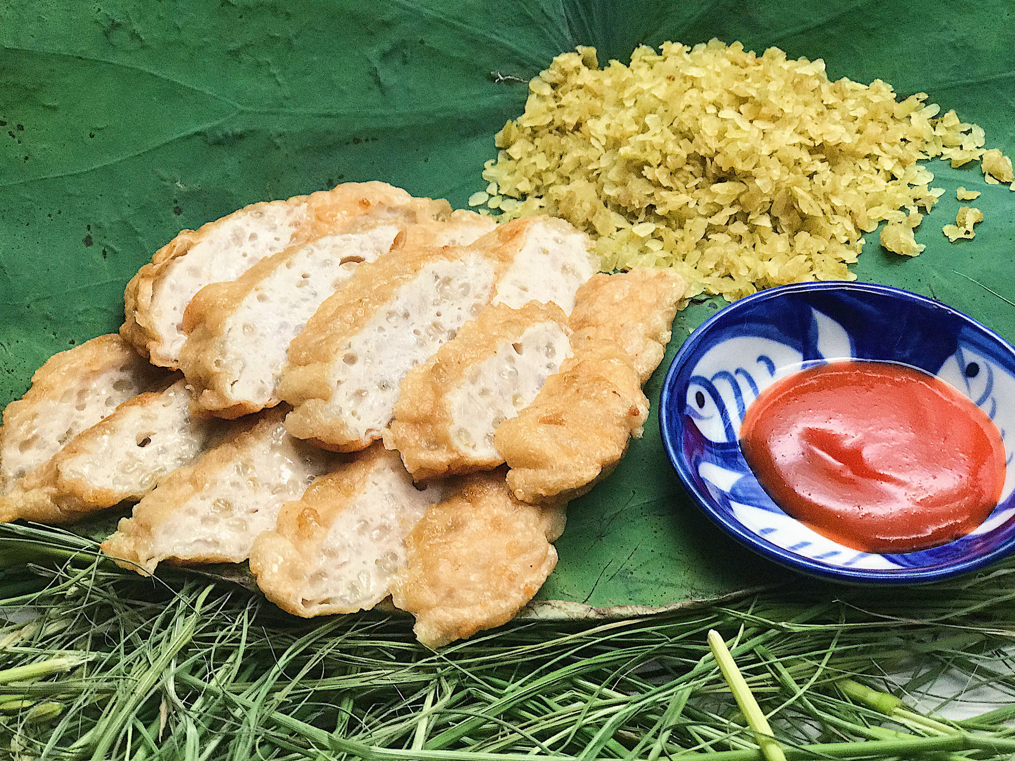 Trăm năm mộc mạc giò chả Ước Lễ - Ảnh 2.