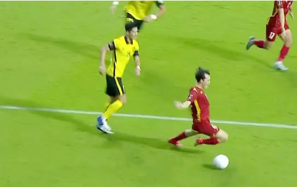 Các quan chức Malaysia thừa nhận phạt đền đúng và minh oan cho Văn Toàn - Ảnh 2. Các quan chức Malaysia thừa nhận phạt đền đúng và minh oan cho Văn Toàn - Ảnh 2.