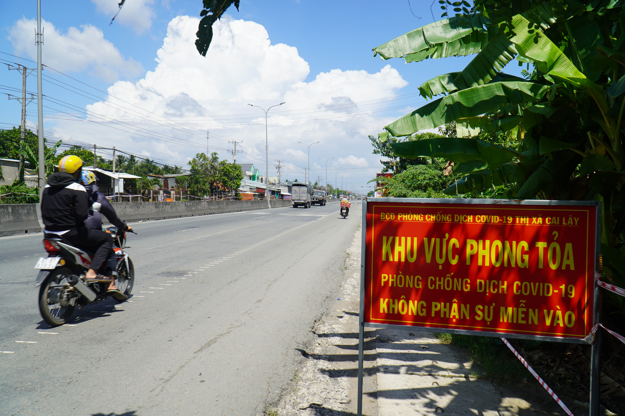 Tiền Giang có 2 ca mắc COVID-19 diễn biến nặng, được chuyển lên Bệnh viện Chợ Rẫy - Ảnh 1. Tiền Giang có 2 ca mắc COVID-19 diễn biến nặng, được chuyển lên Bệnh viện Chợ Rẫy - Ảnh 1.